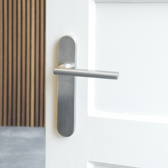 Hoe kies je het juiste deurbeslag? 5 onmisbare tips!