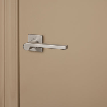 Caserta deurklink RVS met vierkant rozet