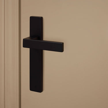 Imperio deurklink zwart met rechthoekig schild