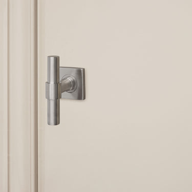 Pesaro deurklink RVS met vierkant rozet