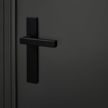 Viterbo deurklink zwart met rechthoekig schild