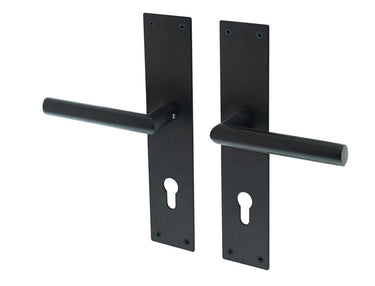 Nuoro deurklink zwart op schild PC72